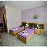 Anna Christina Metamorfosi (Sithonia)