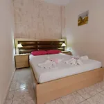 Apart-hotel Anna Christina 3*