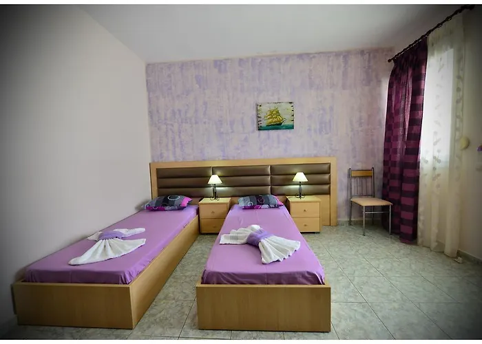 Anna Christina Aparthotel 3*