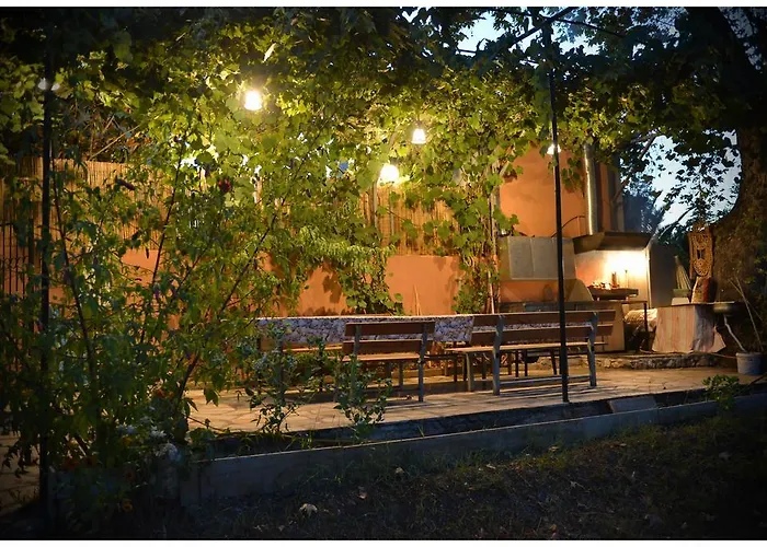 Anna Christina Aparthotel 3*