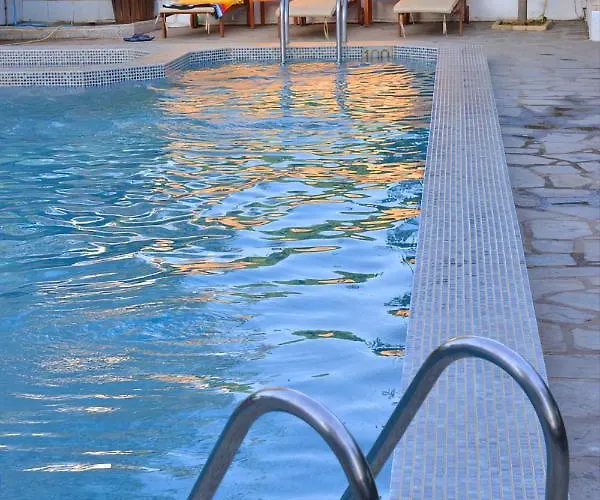 Anna Christina Aparthotel Metamorfosi (Sithonia)